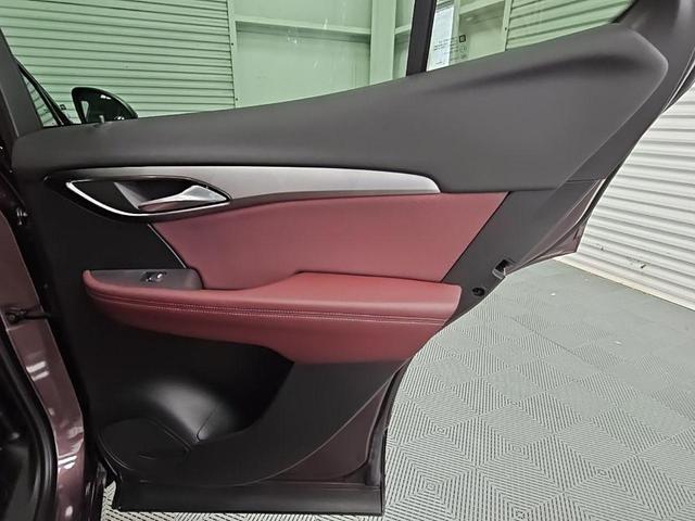 Photo of 2025 Smokey Amethyst Metallic Buick Envision