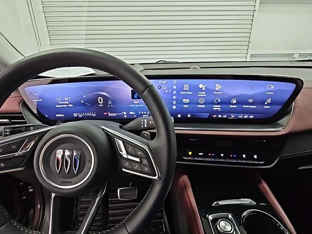 Photo of 2025 Smokey Amethyst Metallic Buick Envision