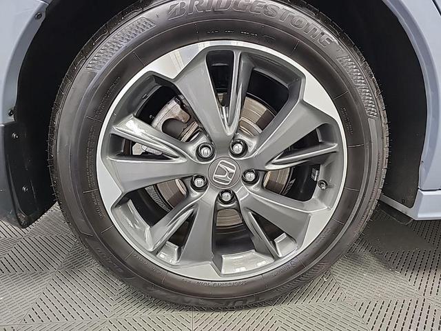 Photo of 2023 Gray Honda Odyssey