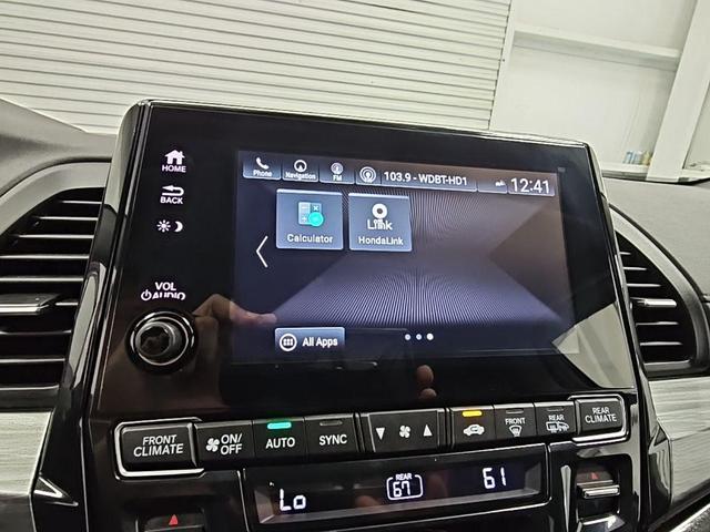 Photo of 2023 Gray Honda Odyssey