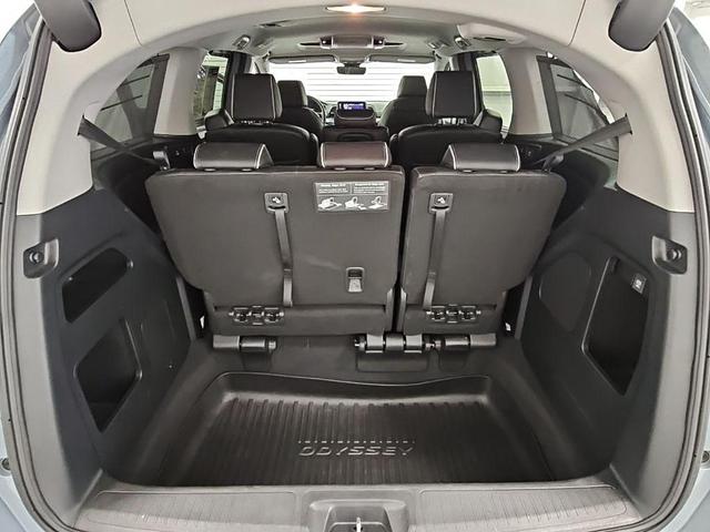 Photo of 2023 Gray Honda Odyssey