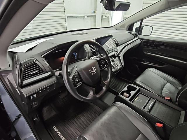 Photo of 2023 Gray Honda Odyssey
