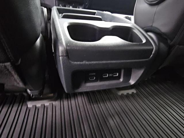 Photo of 2023 Gray Honda Odyssey