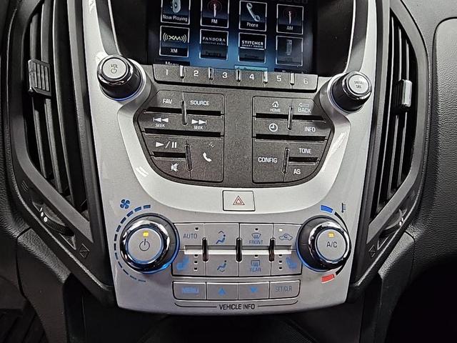 Photo of 2016 Patriot Blue Metallic Chevrolet Equinox