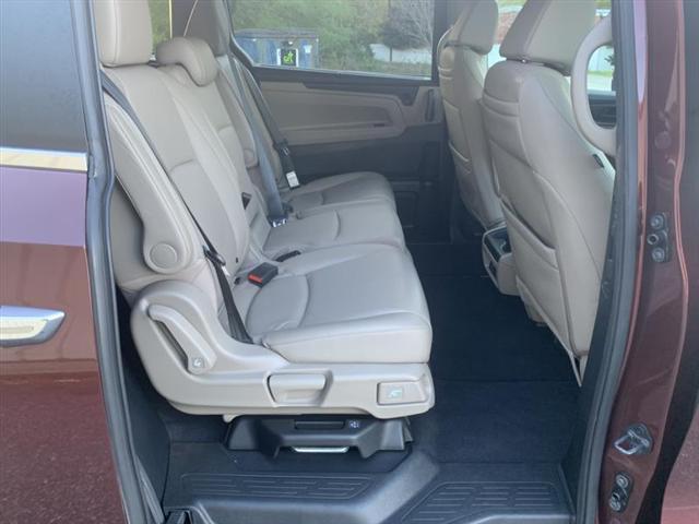 Photo of 2020 Burgundy Honda Odyssey