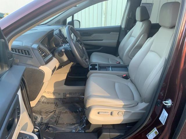 Photo of 2020 Burgundy Honda Odyssey