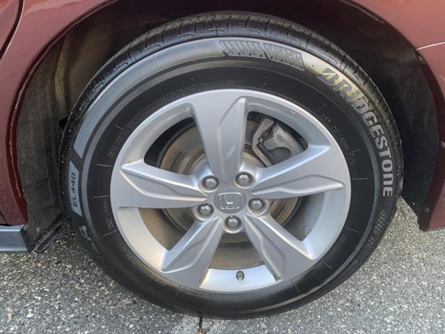 Photo of 2020 Burgundy Honda Odyssey