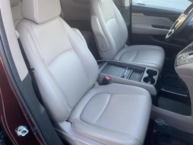 Photo of 2020 Burgundy Honda Odyssey