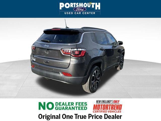 Photo of 2023 Granite Crystal Metallic Clearcoat Jeep Compass