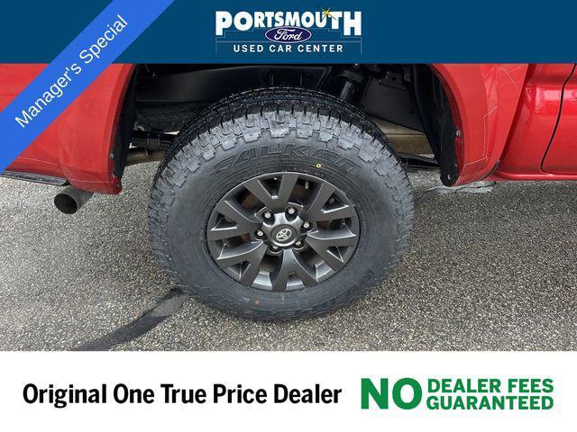 Photo of 2022 Barcelona Red Metallic Toyota Tacoma