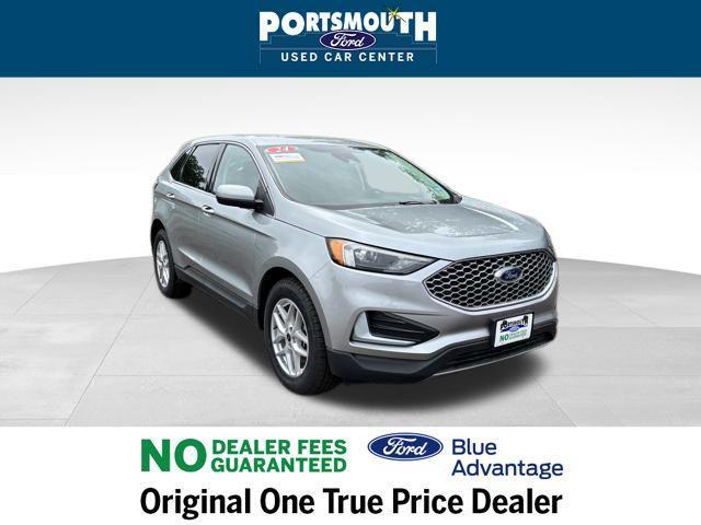 Photo of 2024 Iconic Silver Metallic Ford Edge