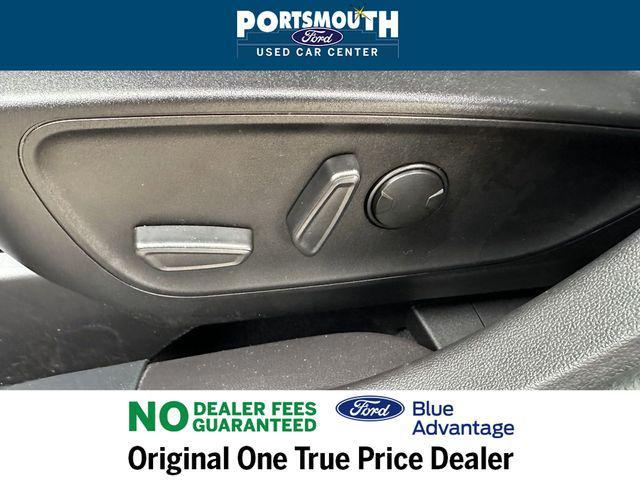 Photo of 2023 Carbonized Gray Metallic Ford Escape