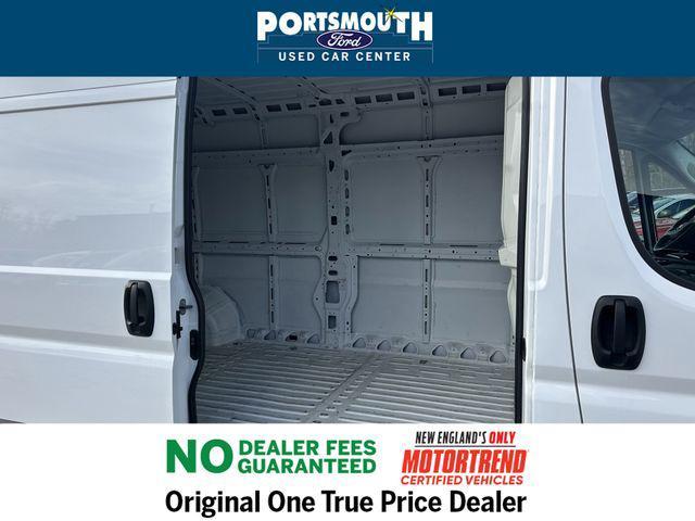 Photo of 2023 Bright White Clearcoat RAM ProMaster 2500