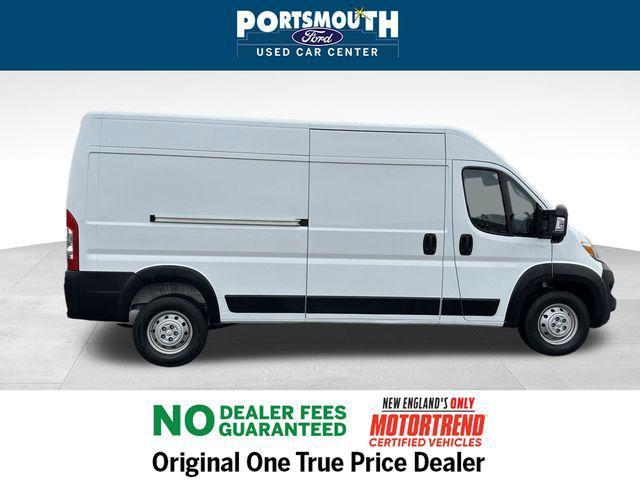 Photo of 2023 Bright White Clearcoat RAM ProMaster 2500
