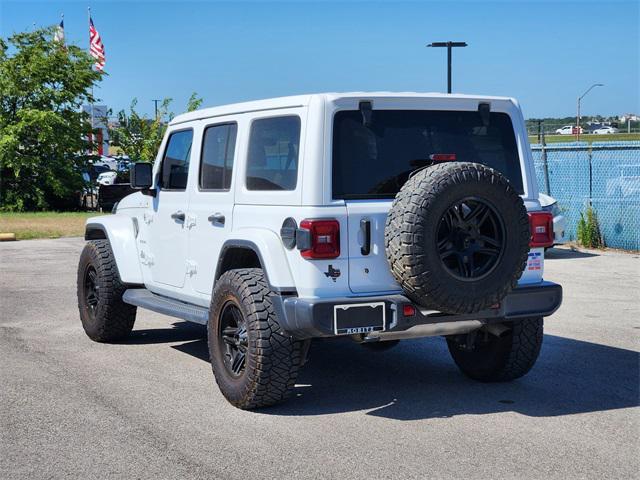 Photo of 2018 Bright White Clearcoat Jeep Wrangler Unlimited