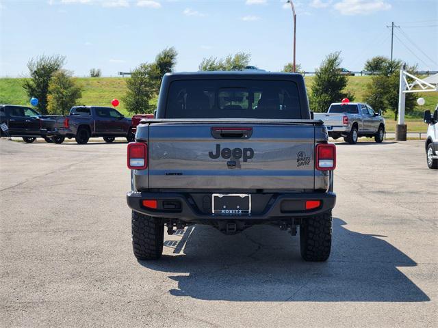 Photo of 2023 Granite Crystal Metallic Clearcoat Jeep Gladiator