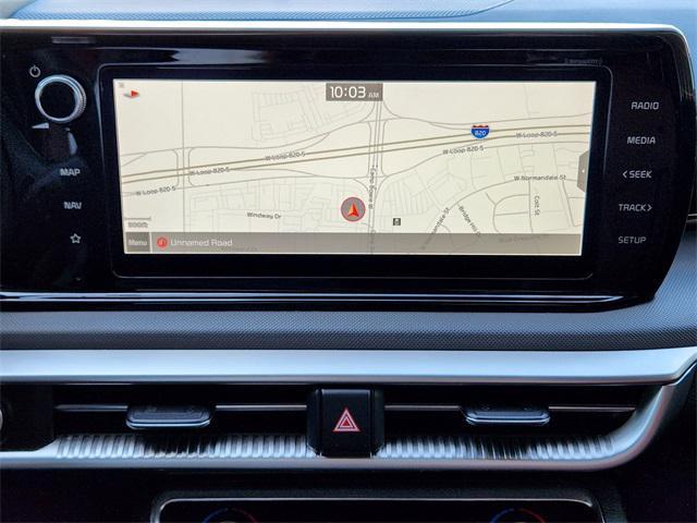 Photo of 2022 Glacial White Pearl Kia K5