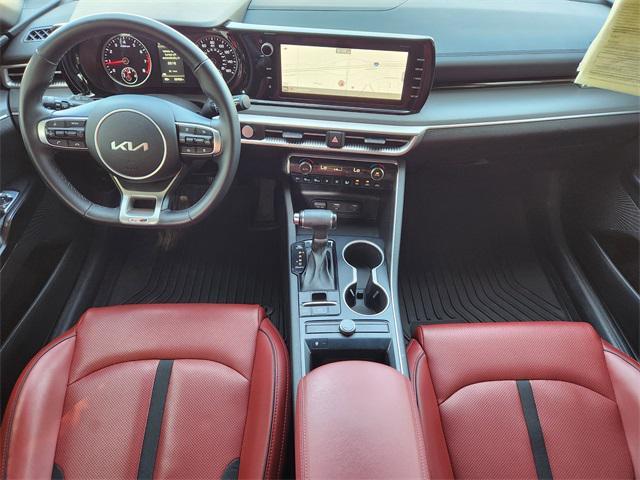 Photo of 2022 Glacial White Pearl Kia K5