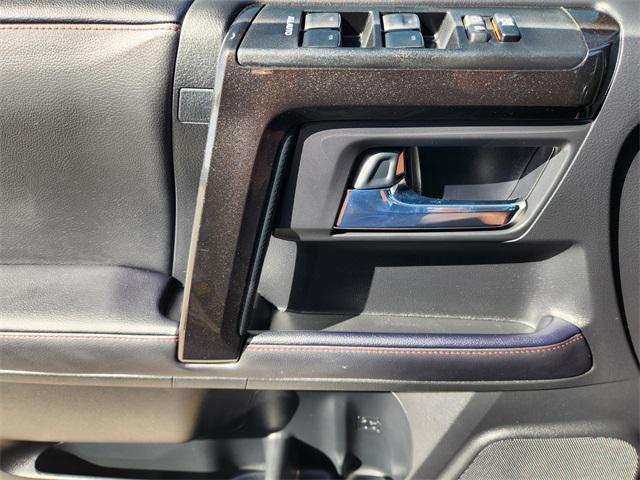 Photo of 2024 Midnight Black Metallic Toyota 4Runner