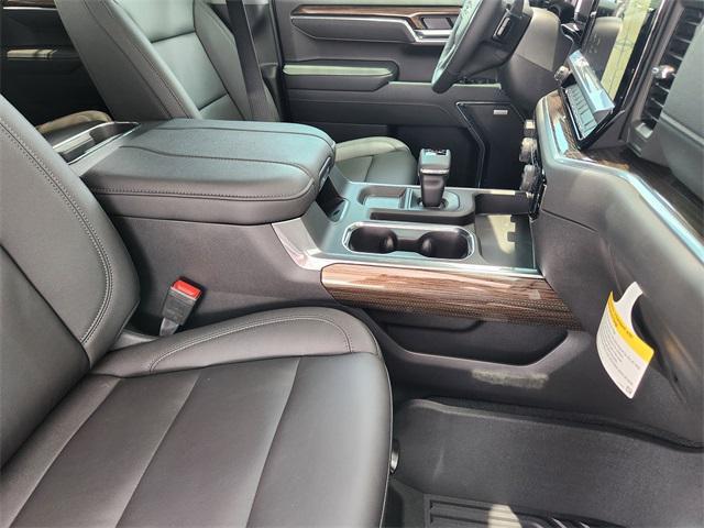 Photo of 2025 Black Chevrolet Silverado 1500