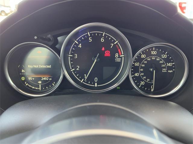 Photo of 2024 Snowflake White Pearl Mica Mazda MX-5 Miata