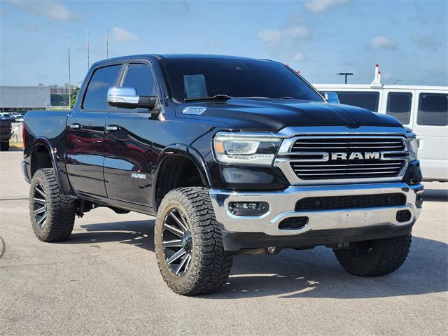 Photo of 2021 Diamond Black Crystal Pearlcoat RAM 1500