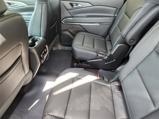 Photo of 2026 Mosaic Black Metallic Chevrolet Traverse