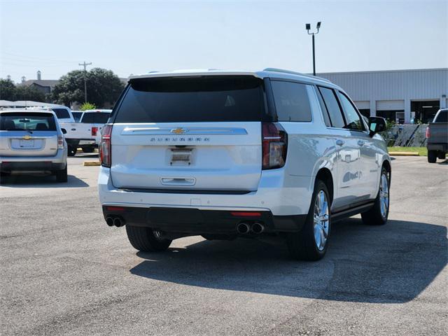 Photo of 2021 Iridescent Pearl Tricoat Chevrolet Suburban