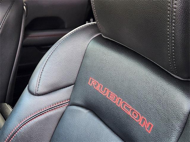Photo of 2020 Black Clearcoat Jeep Gladiator