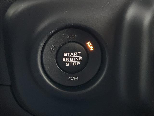 Photo of 2020 Black Clearcoat Jeep Gladiator