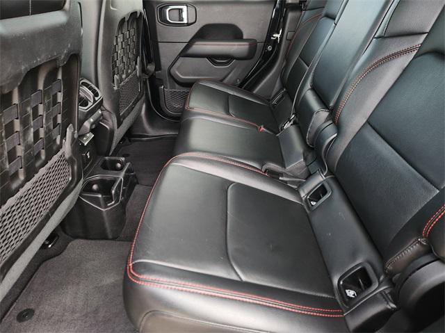 Photo of 2020 Black Clearcoat Jeep Gladiator