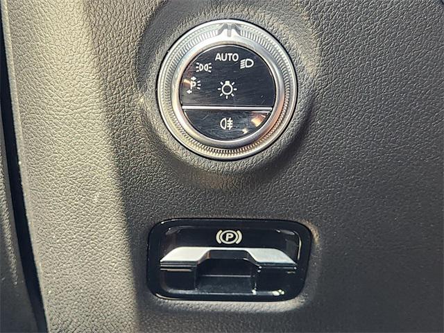 Photo of 2024 White Mercedes-Benz C-Class