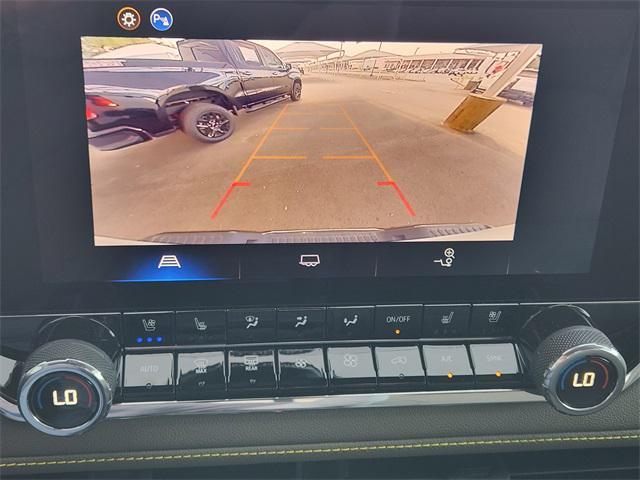 Photo of 2026 Summit White Chevrolet Colorado