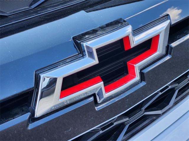 Photo of 2026 Summit White Chevrolet Colorado