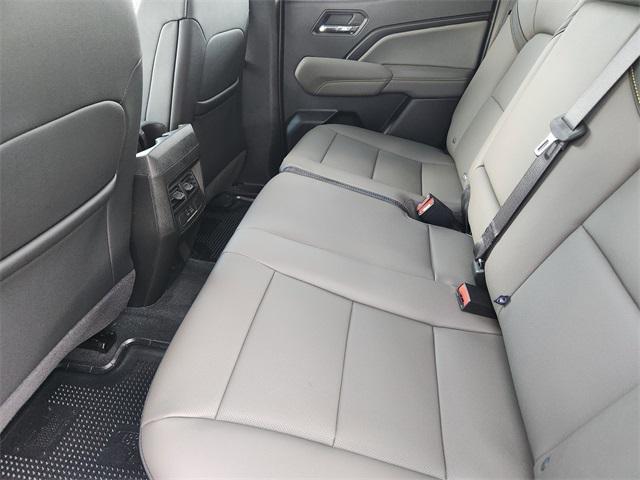 Photo of 2026 Summit White Chevrolet Colorado