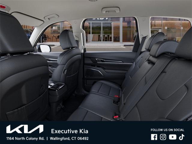 Photo of 2025 Black Kia Telluride