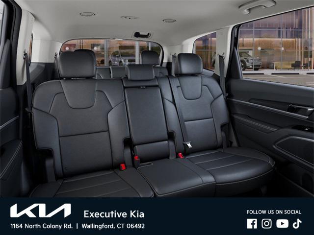 Photo of 2025 Black Kia Telluride