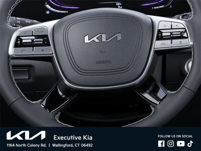 Photo of 2025 Black Kia Telluride