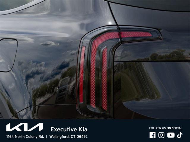 Photo of 2025 Ebony Black Kia Telluride