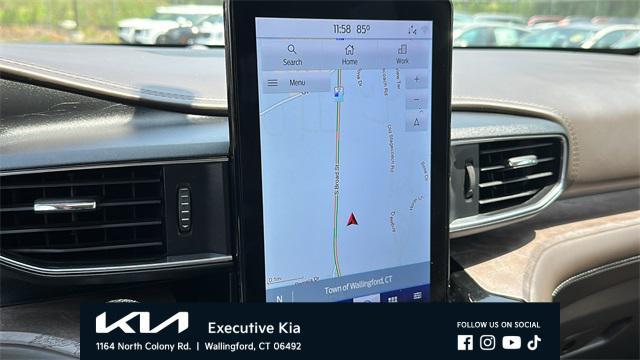 Photo of 2021 White Ford Explorer