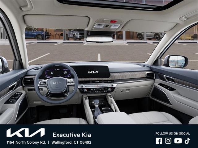 Photo of 2025 Glacial White Pearl Kia Telluride