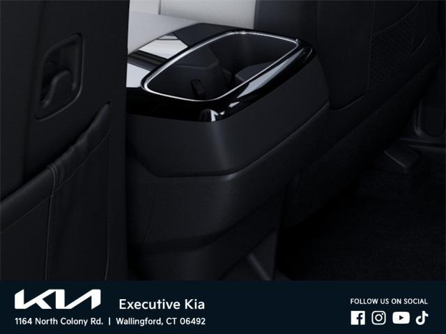 Photo of 2025 Glacial White Pearl Kia Telluride
