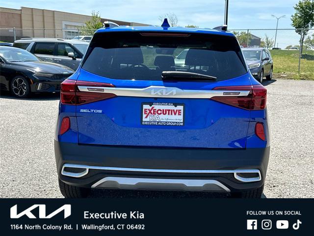 Photo of 2023 Neptune Blue Kia Seltos