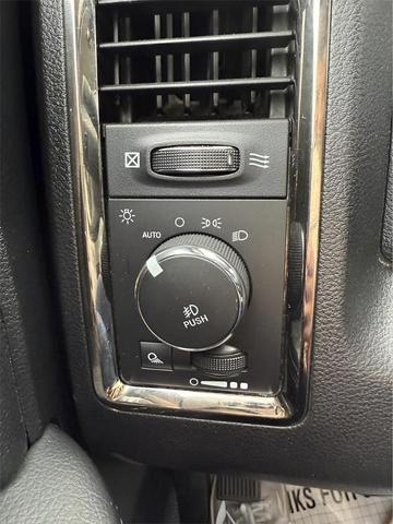Photo of 2018 Bright White Clearcoat RAM 1500