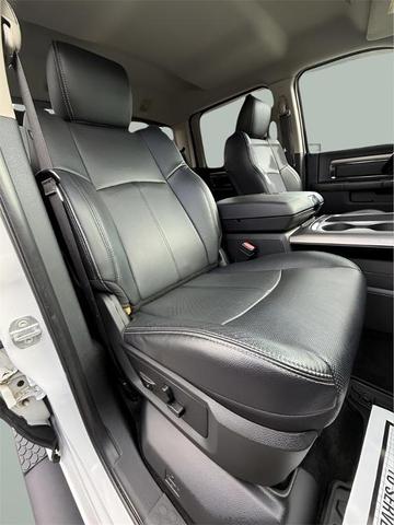 Photo of 2018 Bright White Clearcoat RAM 1500