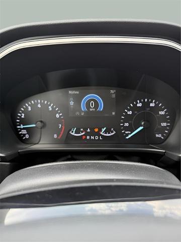 Photo of 2021 Star White Ford Escape