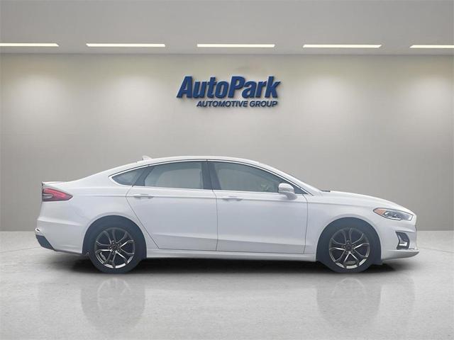 Photo of 2020 Oxford White Ford Fusion Hybrid