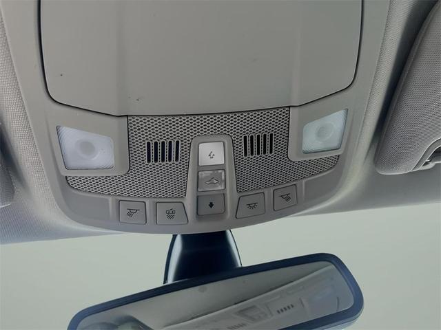 Photo of 2020 Oxford White Ford Fusion Hybrid