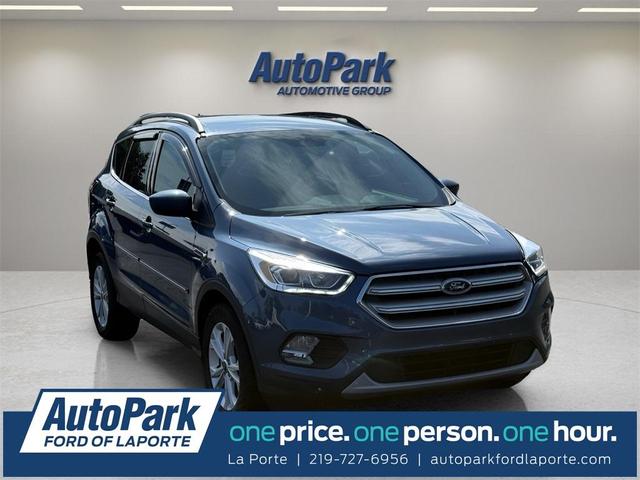 Photo of 2018 Blue Metallic Ford Escape