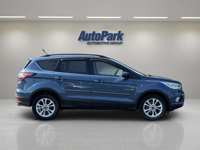 Photo of 2018 Blue Metallic Ford Escape